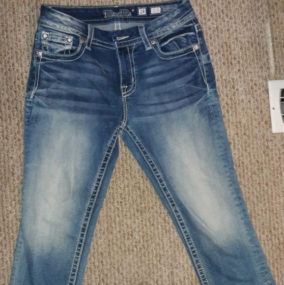 Capris - Picture 2 of 3